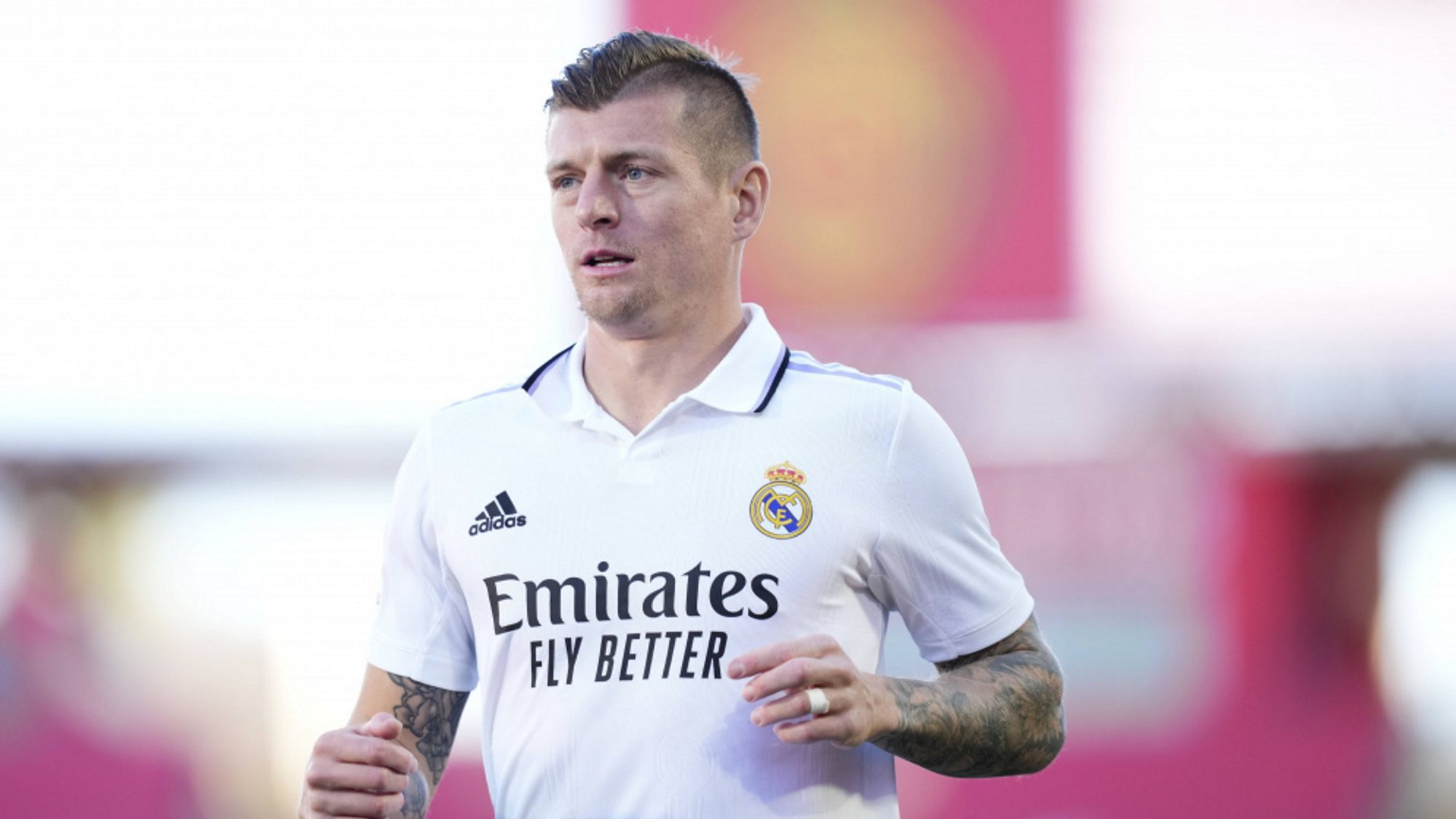 El Kroos más juguetón se lleva una contestación para la historia en redes sociales