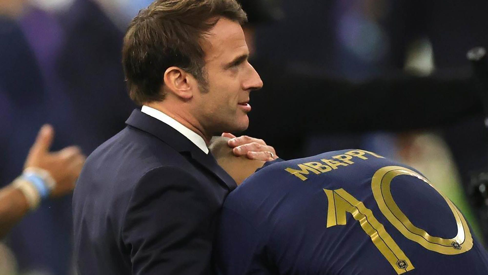 Macron presiona a Mbappéesto es lo que le ha pedido el presidente francés