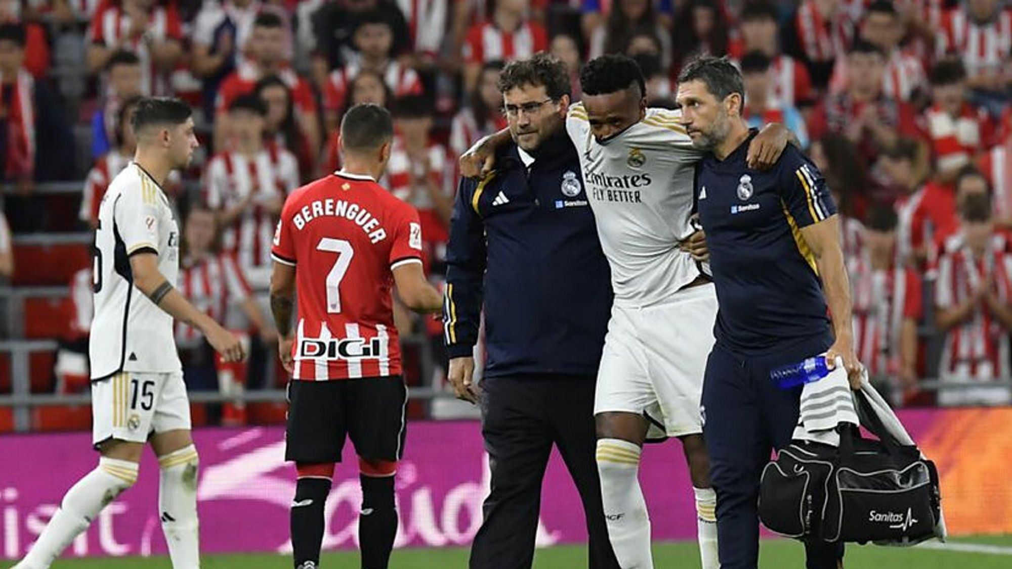 Malas sensaciones con Militao: el Madrid podría tener en la recámara un sustituto del brasileño