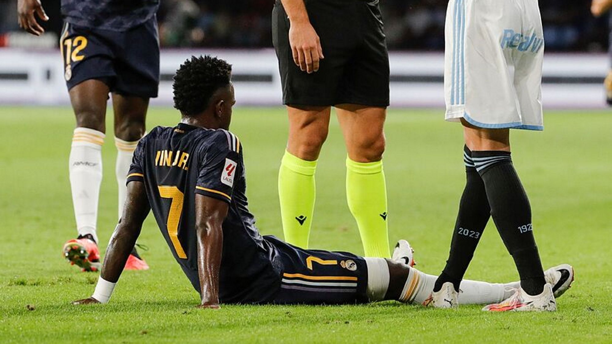 Riesgo máximo Vinicius hace saltar las alarmas y el vestuario alimenta los rumores