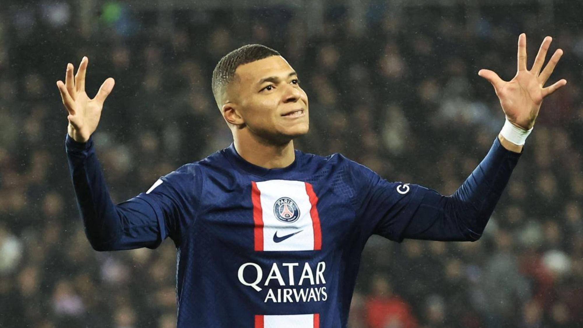 Kylian Mbappé no aguanta más en París y su madre se lo ha comunicado al Emir Kylian Mbappé no aguanta más en París y su madre se lo ha comunicado al Emir