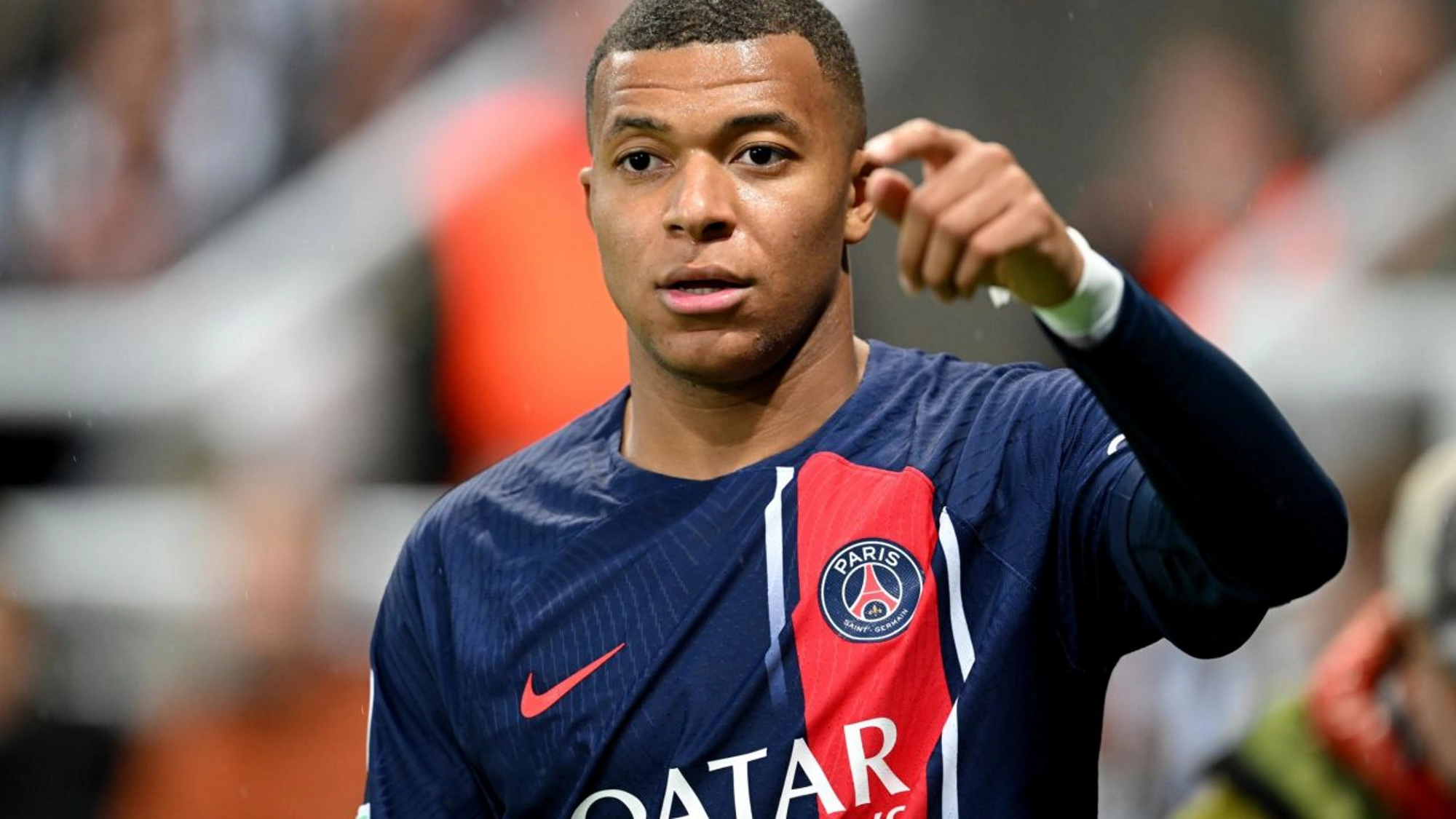 Compás de espera en el ‘Caso Mbappé’ Florentino celebra la situación actual del francés