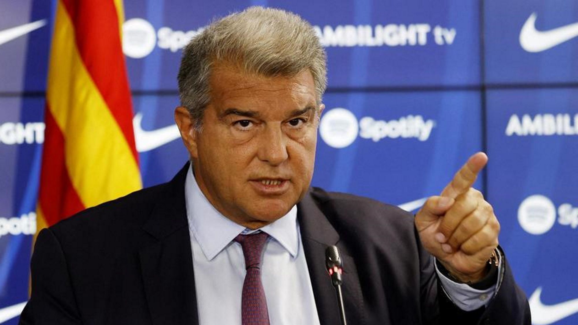 Laporta amenaza a Florentino con 4 ‘robos’ el madridista, en alerta