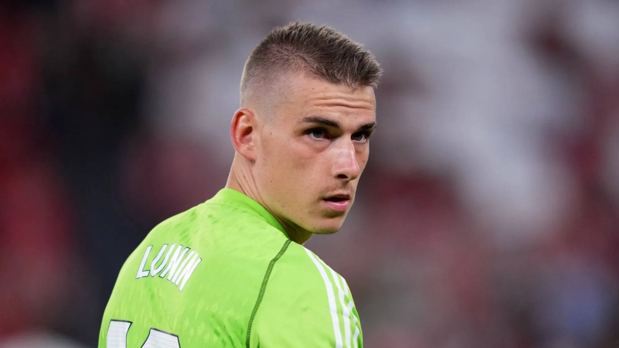 Del banquillo al cielo Lunin, héroe del Real Madrid improvisado