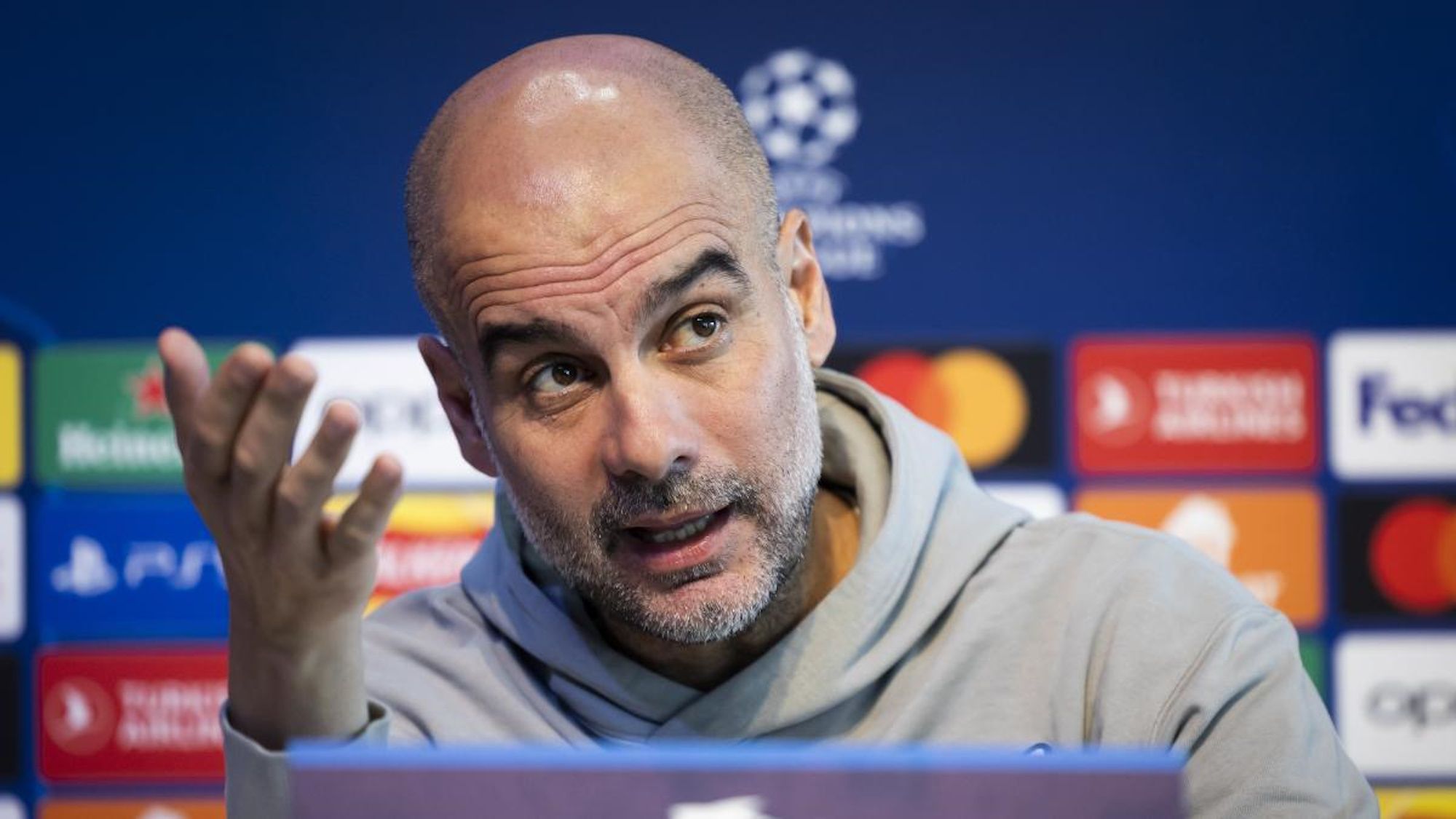 Guardiola se la juega al Barça, robo de un jugador en sus narices: se marcha a Inglaterra Guardiola se la juega al Barça, robo de un jugador en sus narices: se marcha a Inglaterra