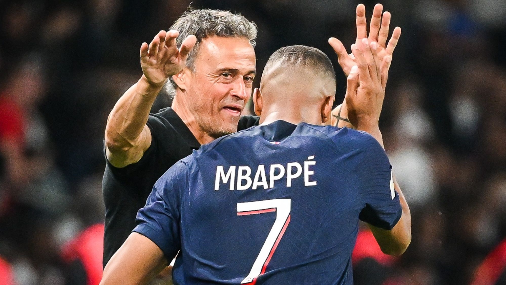Luis Enrique desvela cómo es su relación con Mbappé y en Francia alucinan