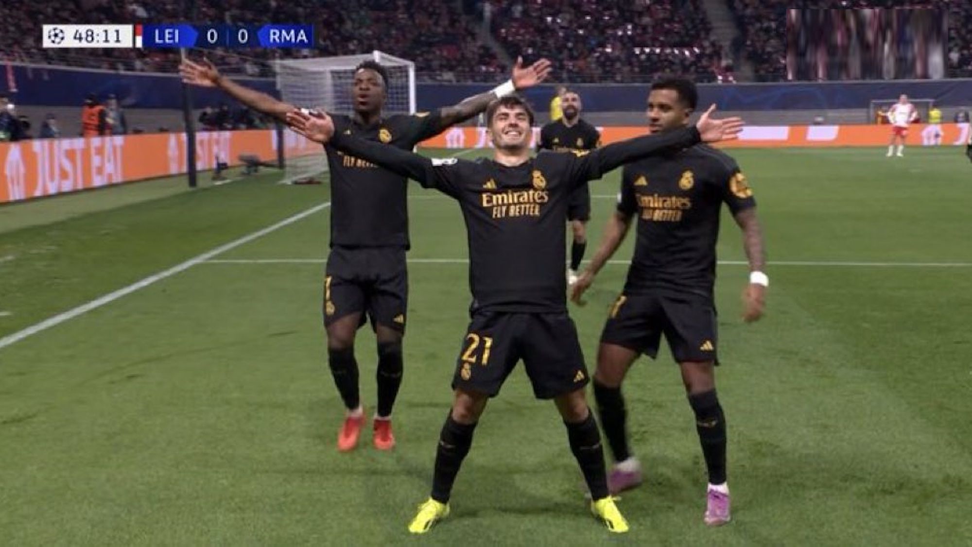 Brahim mete uno de los goles de la temporada para apagar el Red Bull Arena: impresionante