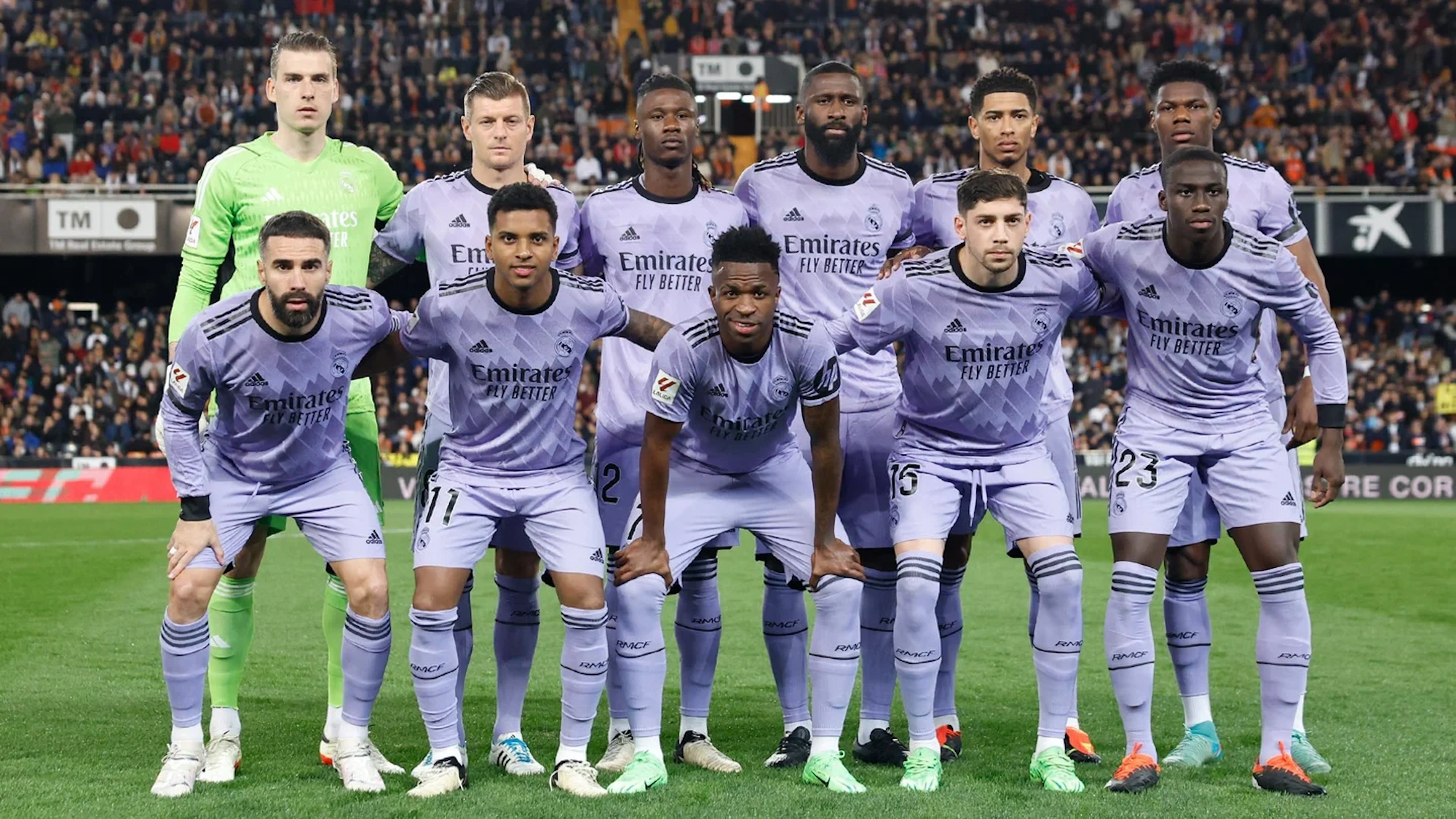 Todo el equipo le felicitó en el vestuario por su gran partido, fue decisivo no es Vinicius