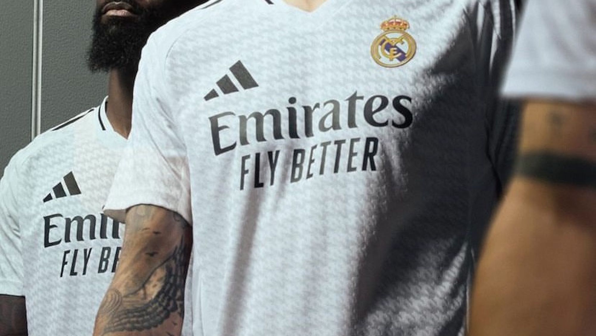 El detalle que no ha pasado desapercibido en las nuevas camisetas del Real Madrid ojo a su futuro El detalle que no ha pasado desapercibido en las nuevas camisetas del Real Madrid ojo a su futuro