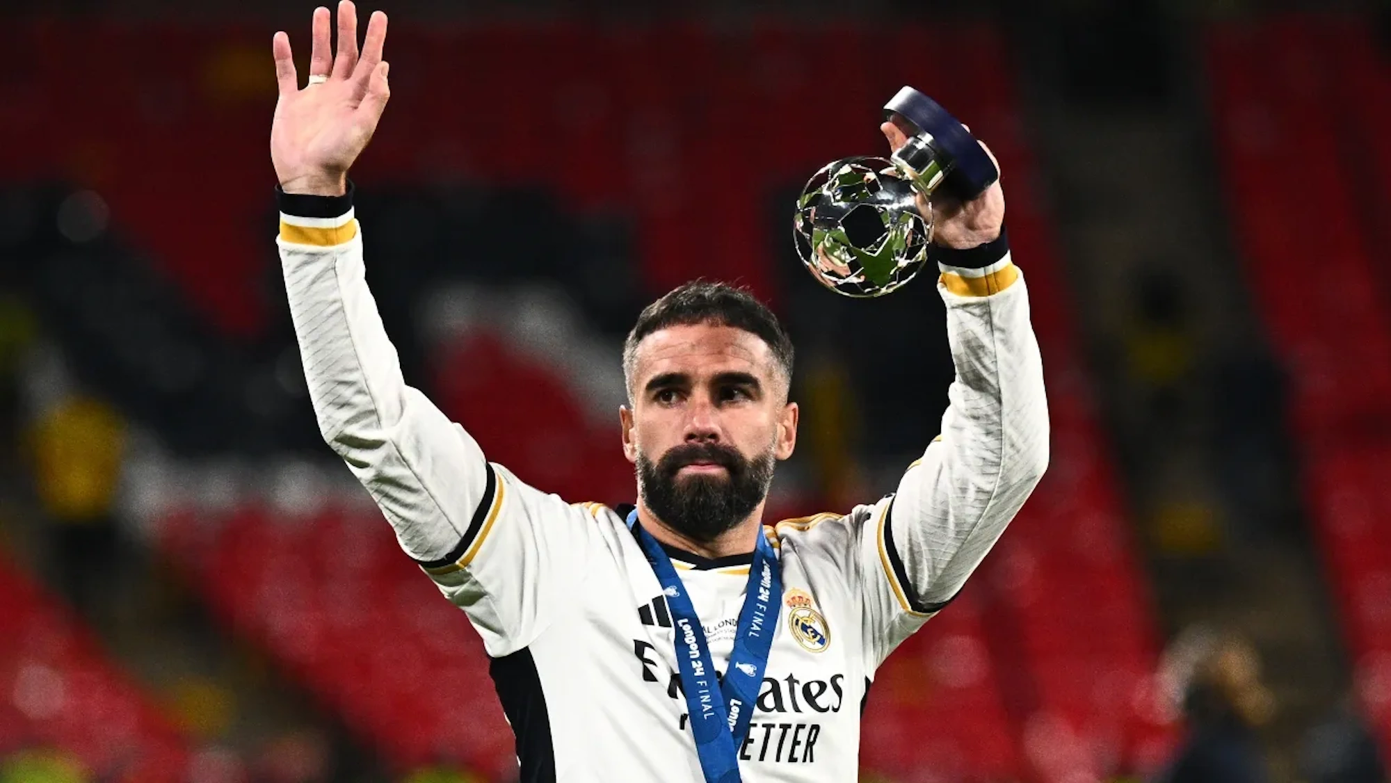 Florentino va a fichar gratis al sustituto de Dani Carvajal hay 2 candidatos a 0 euros