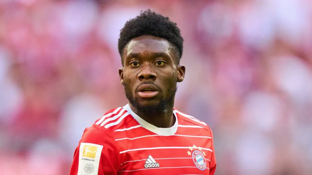 Alphonso Davies con el Bayern de Múnich Alphonso Davies con el Bayern de Múnich