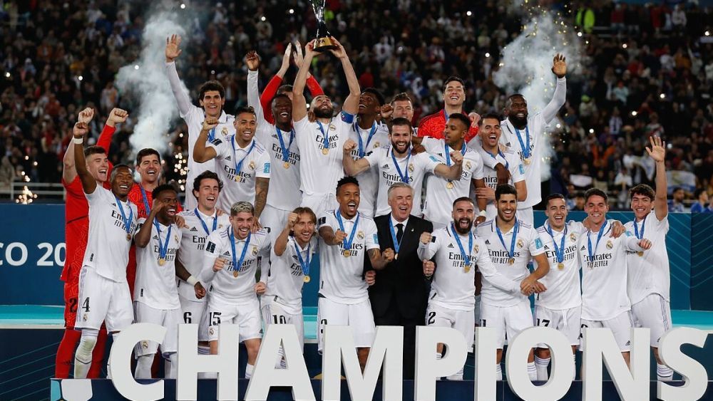 El Real Madrid levanta su último Mundial de Clubes en el año 2022. El Real Madrid levanta su último Mundial de Clubes en el año 2022.