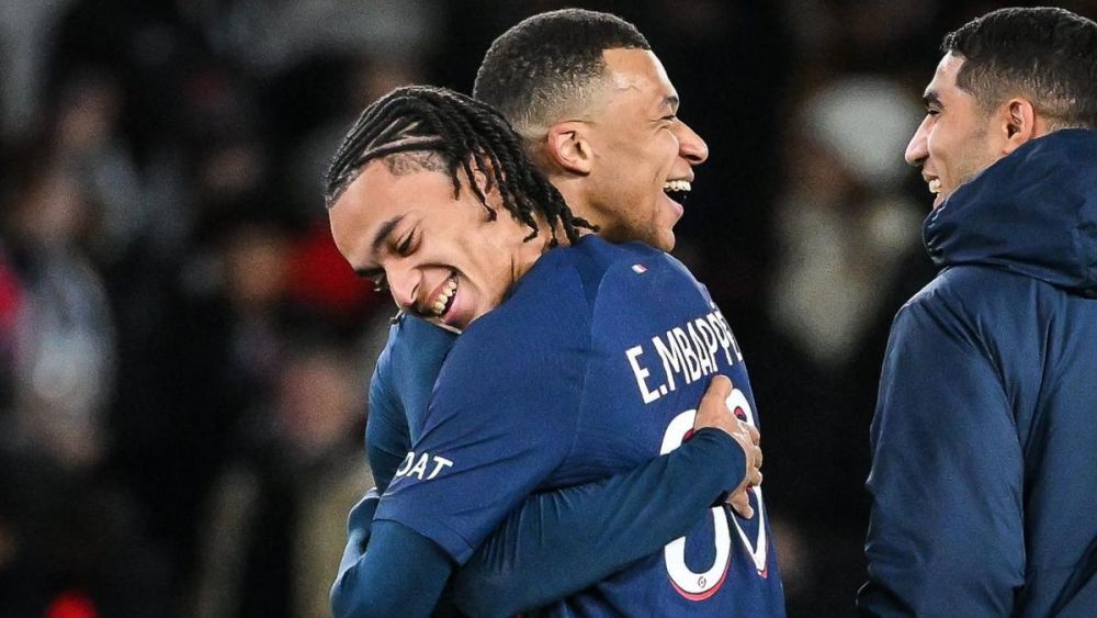 Kylian y Ethan Mbappé en el PSG