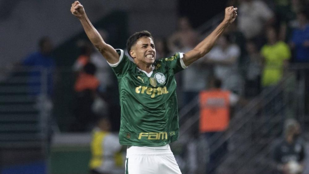 Vitor Reis durante un partido con el Palmeiras. Vitor Reis durante un partido con el Palmeiras.