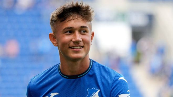 Tom Bischoff, el mediocampista del Hoffenheim que gusta al Real Madrid y al Bayern de Múnich.