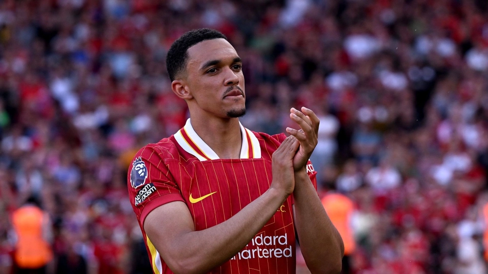 Trent Alexander Arnold aplaudiendo a la afición del Liverpool Trent Alexander Arnold aplaudiendo a la afición del Liverpool