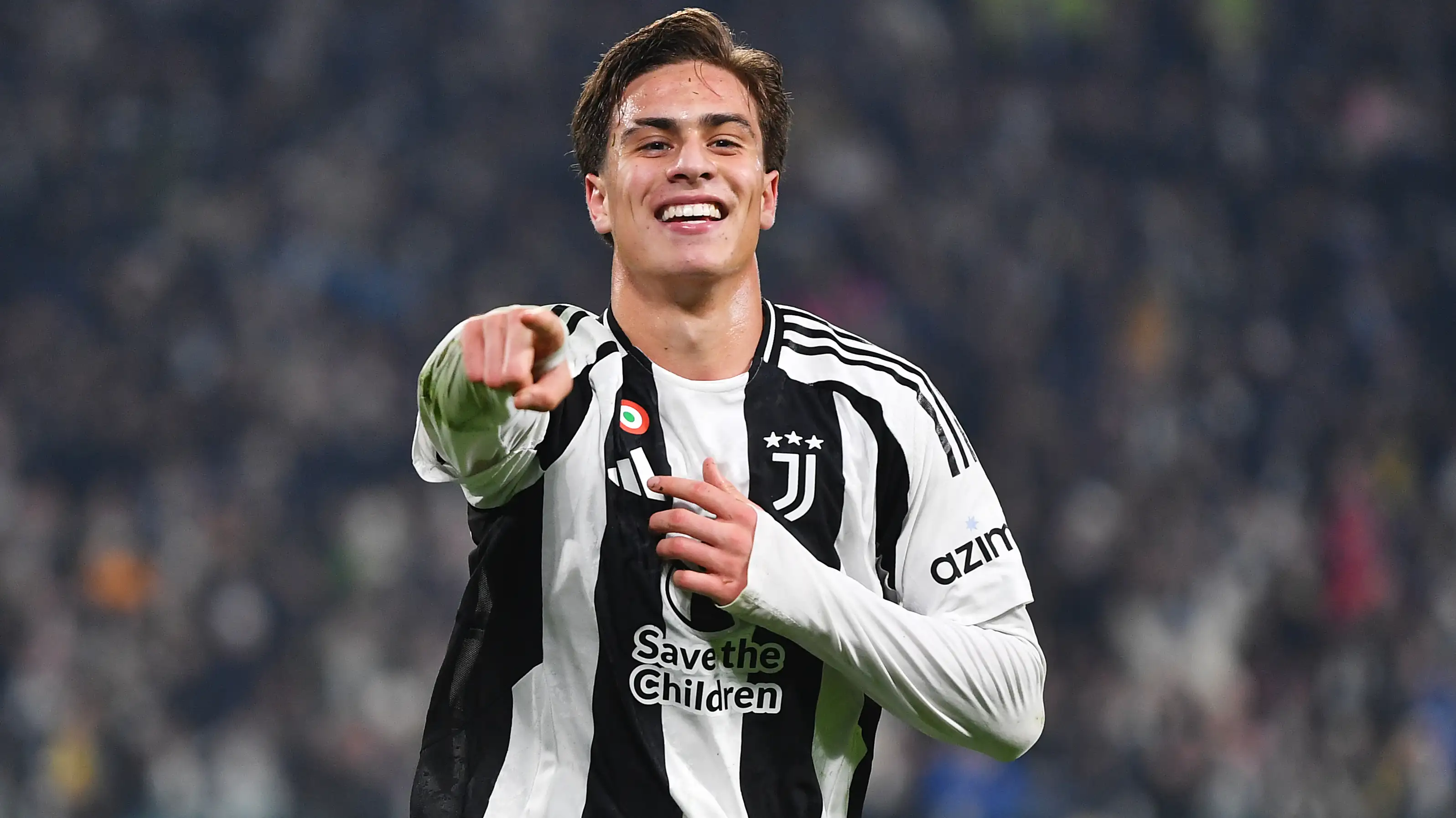 La salida de Kenan Yildiz de la Juventus rondaría los 45/50 millones de euros.