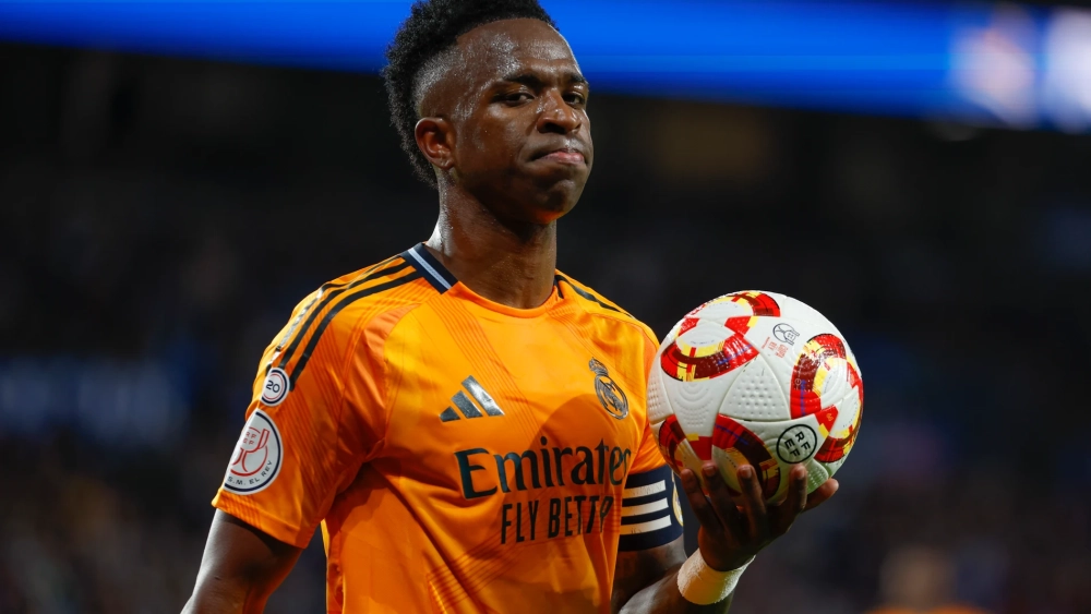 Vinicius serio en partido contra la Real Sociedad Vinicius serio en partido contra la Real Sociedad