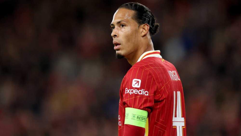 Van Dijk en pleno partido Van Dijk en pleno partido