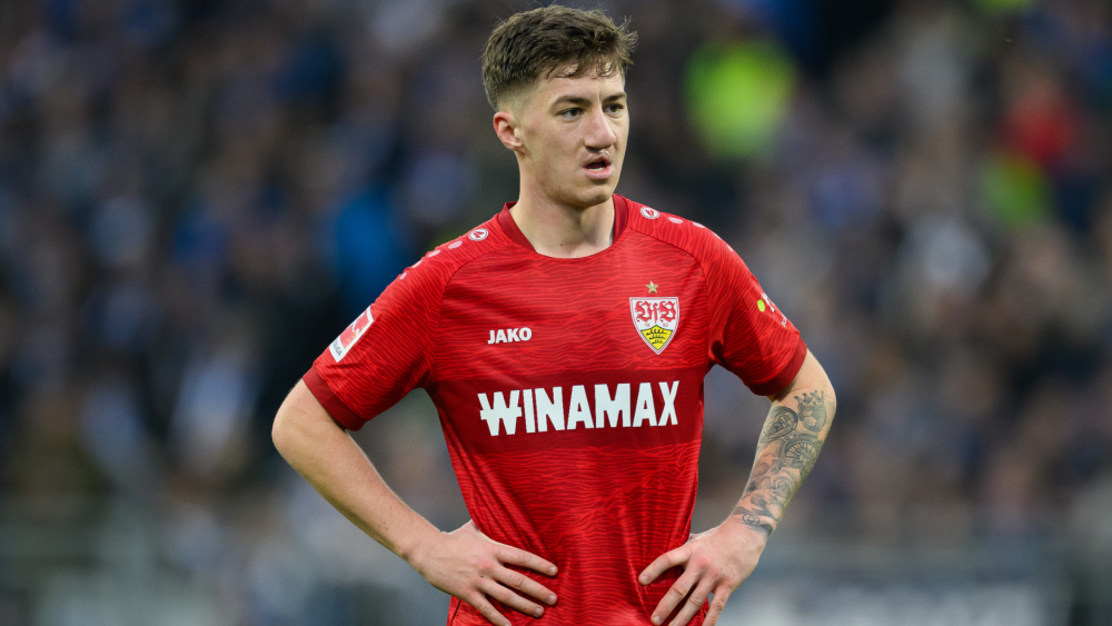 El Real Madrid está interesado en Angelo Stiller para el centro del campo.