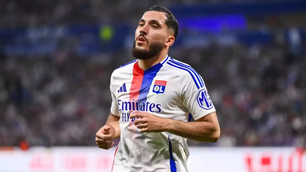 Rayan Cherki en el Lyon Rayan Cherki en el Lyon