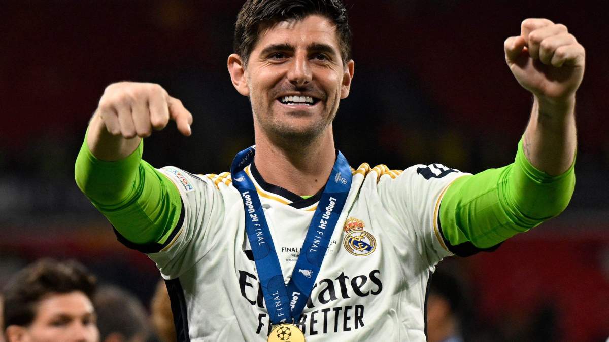 Courtois en una temporada anterior celebrando una UEFA Champions League Courtois en una temporada anterior celebrando una UEFA Champions League
