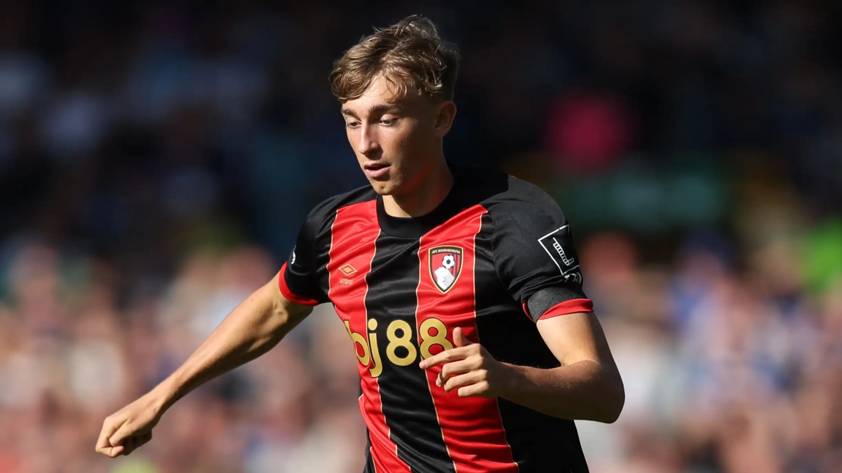 Chelsea y Real Madrid competirán por el fichaje de Dean Huijsen. Chelsea y Real Madrid competirán por el fichaje de Dean Huijsen.