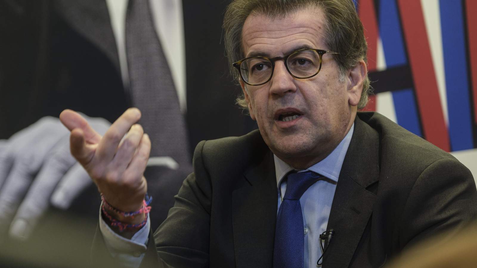 Toni Freixa hablando