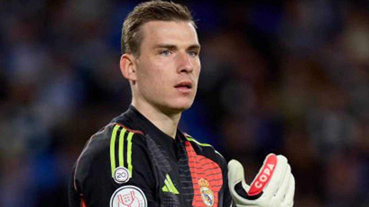 Lunin serio en partido Lunin serio en partido