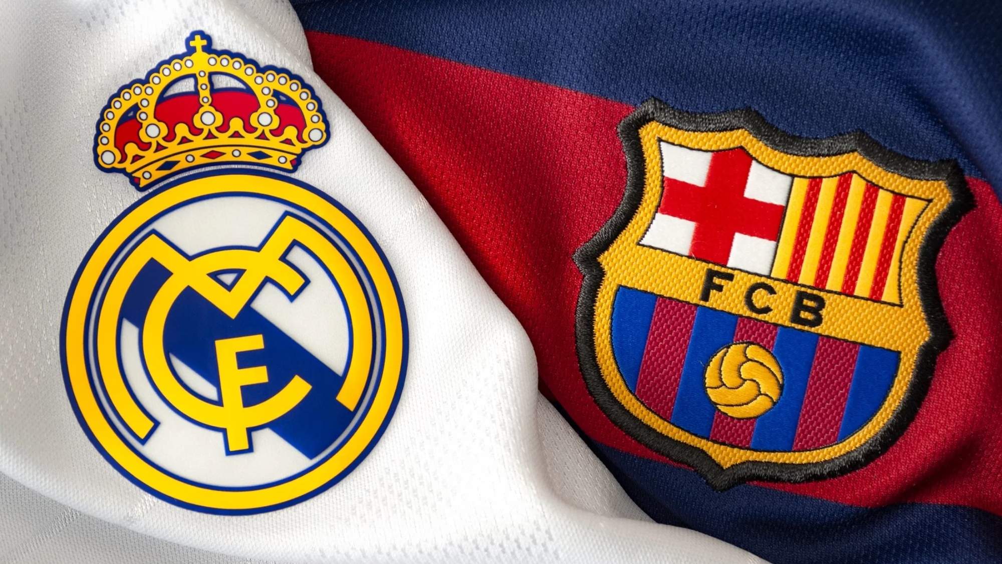 Escudos Real Madrid y Barcelona