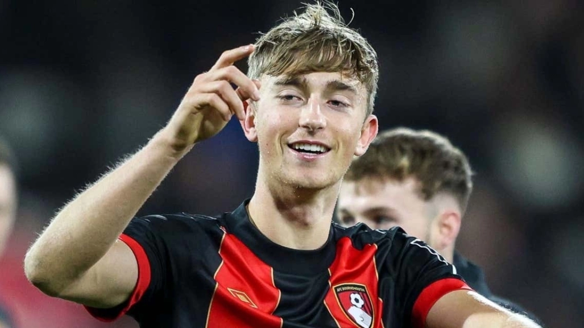 Huijsen con el Bournemouth Huijsen con el Bournemouth