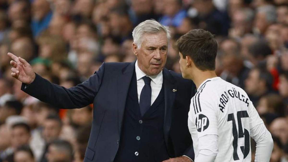 Carlo Ancelotti y Arda Güler Carlo Ancelotti y Arda Güler