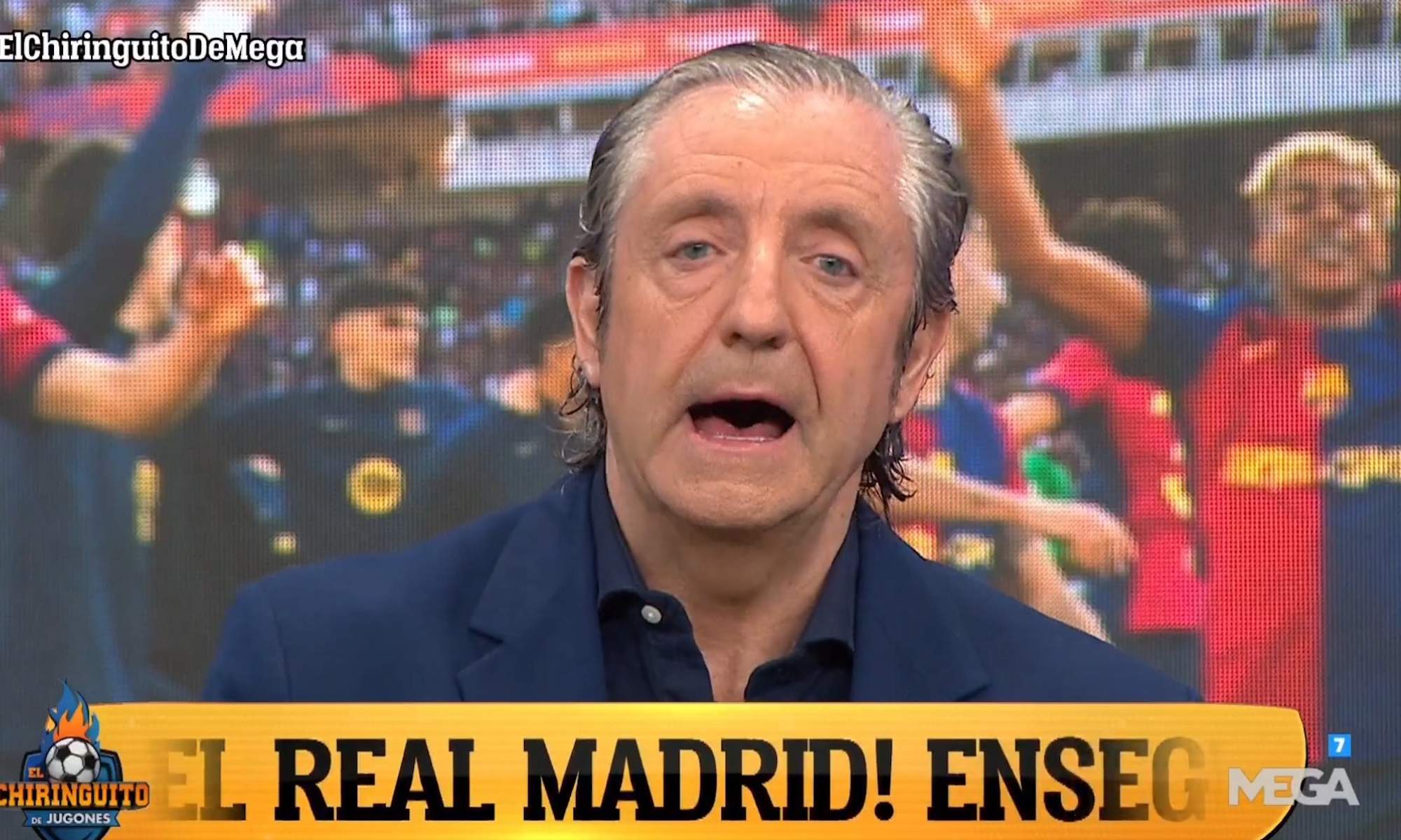 Josep Pedrerol en el Chiringuito con el Barça de fondo Josep Pedrerol en el Chiringuito con el Barça de fondo