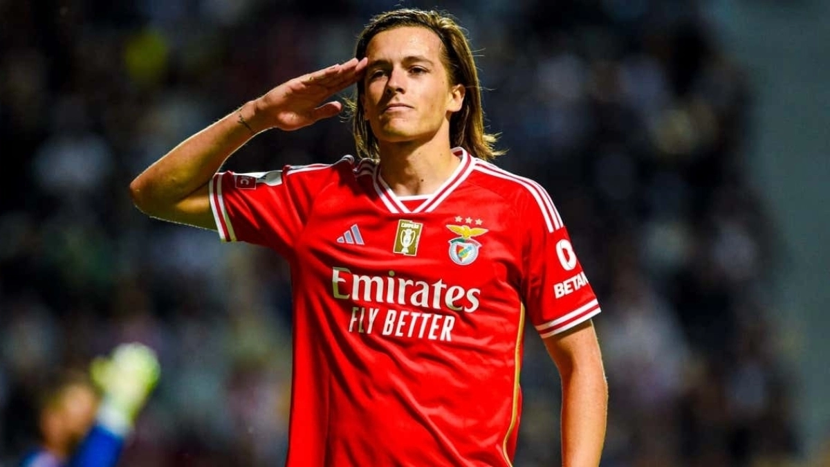 Carreras celebrando un gol con el Benfica Carreras celebrando un gol con el Benfica