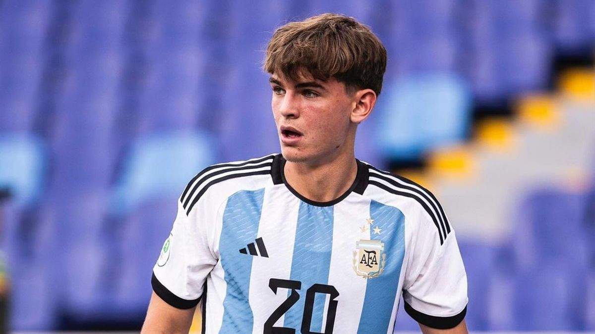 Nico Paz con Argentina