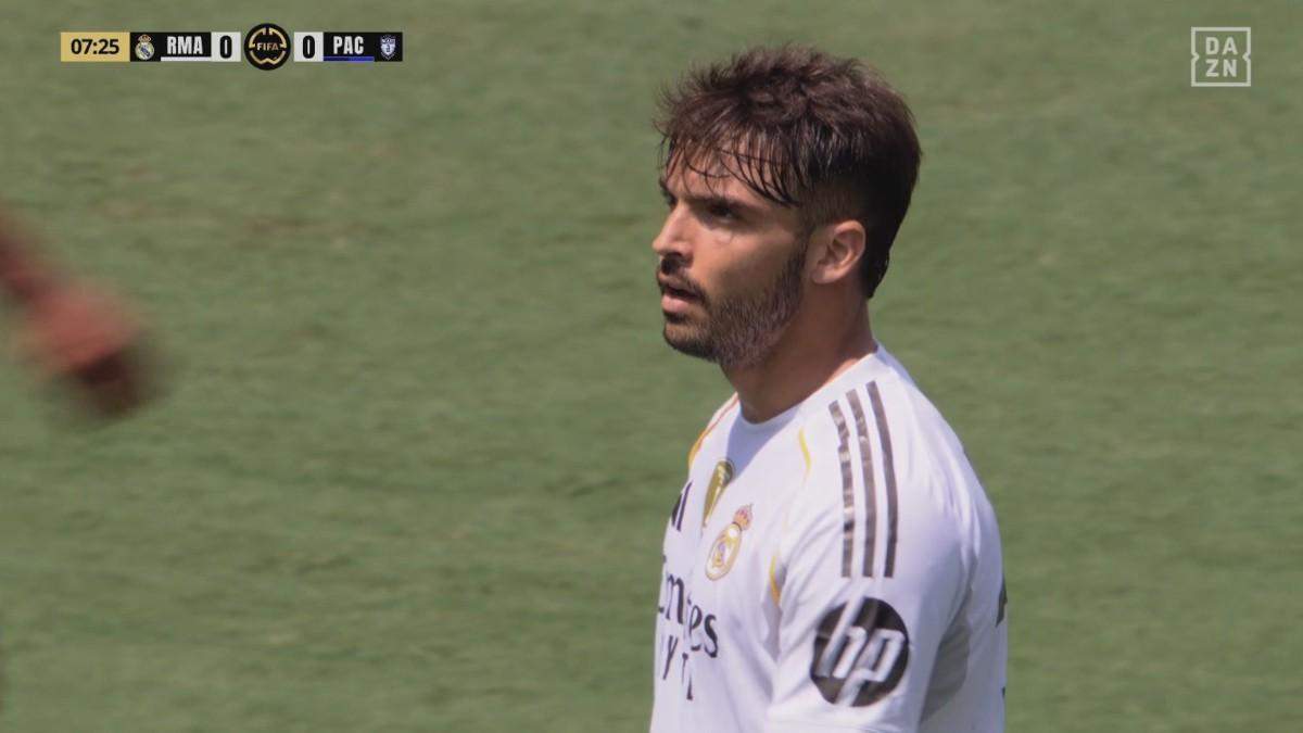 Asencio en el partido de ayer después de su error Asencio en el partido de ayer después de su error