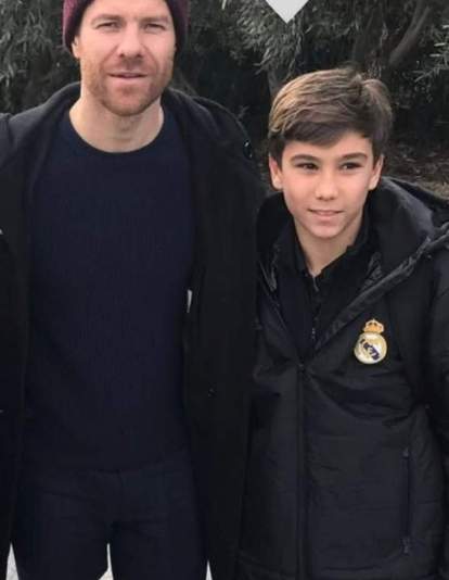 Xabi Alonso con Gonzalo de niño