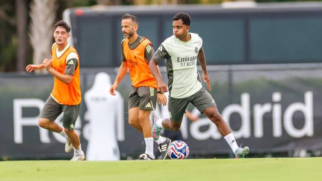 Rodrygo Goes entrenando con el Real Madrid en el Mundial de Clubes.