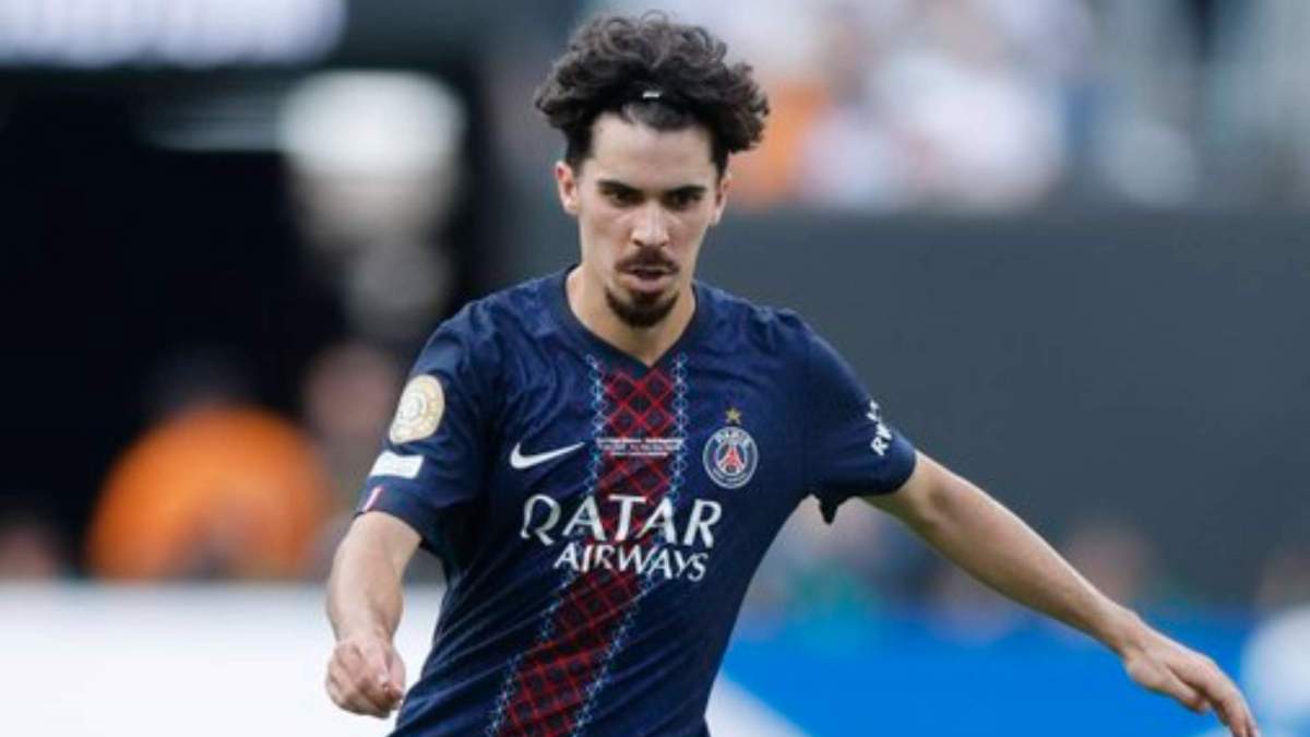 Vitinha durante el PSG Real Madrid