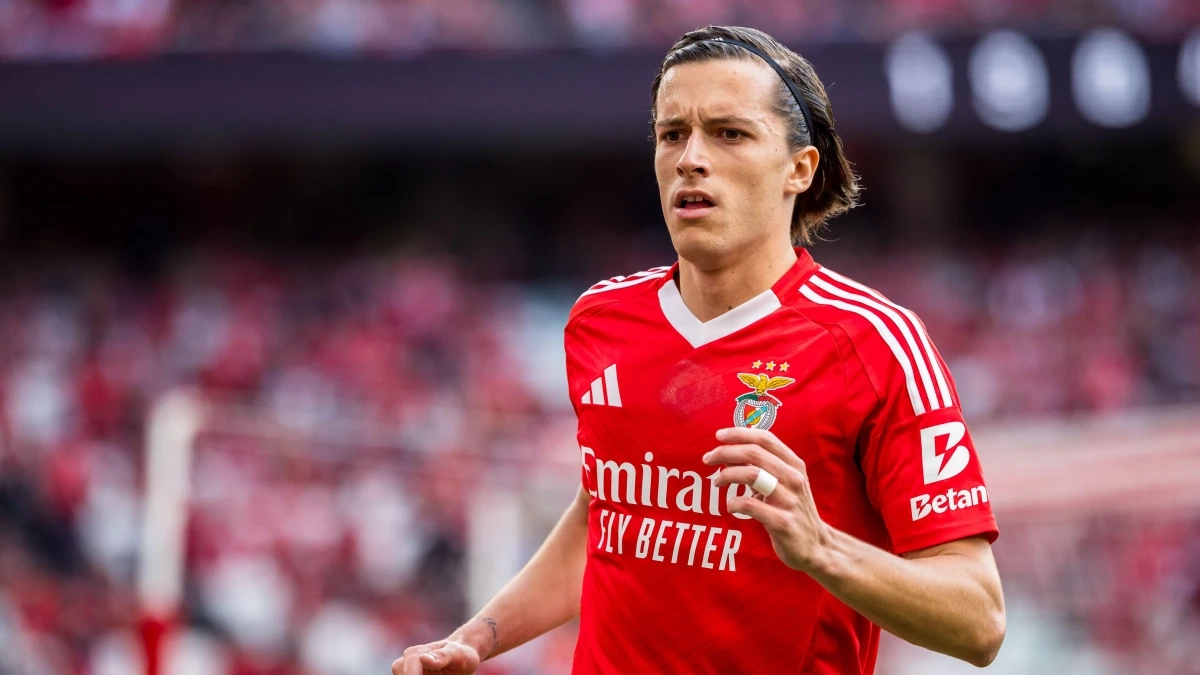 Álvaro Carreras en el Benfica Álvaro Carreras en el Benfica