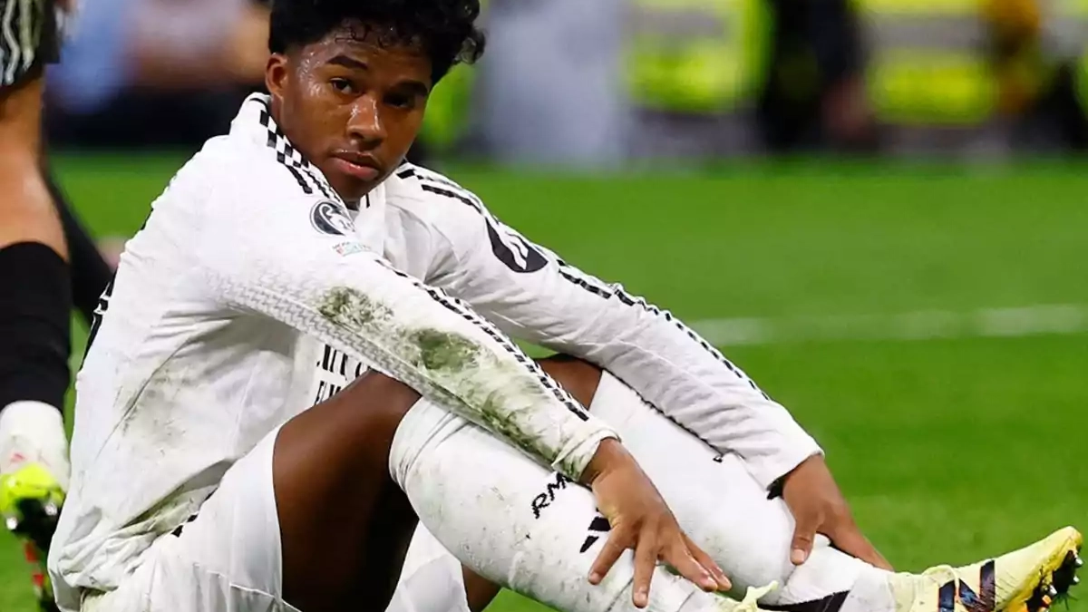 Endrick en el suelo en un partido esta temporada con el Real Madrid Endrick en el suelo en un partido esta temporada con el Real Madrid