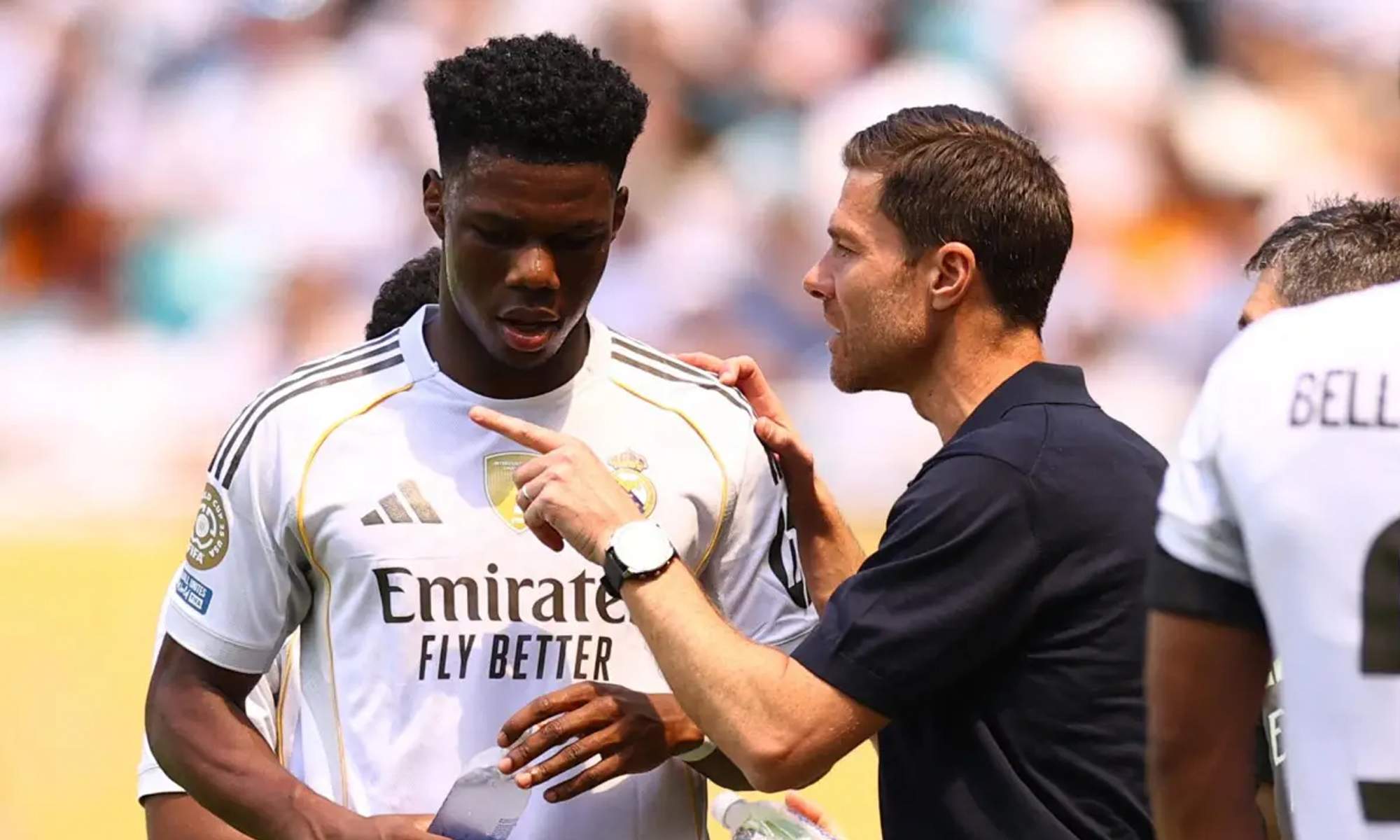 Aurélien Tchouaméni y Xabi Alonso