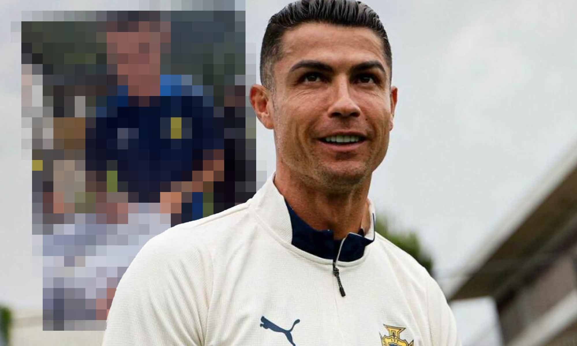 Cristiano Ronaldo con post de fondo