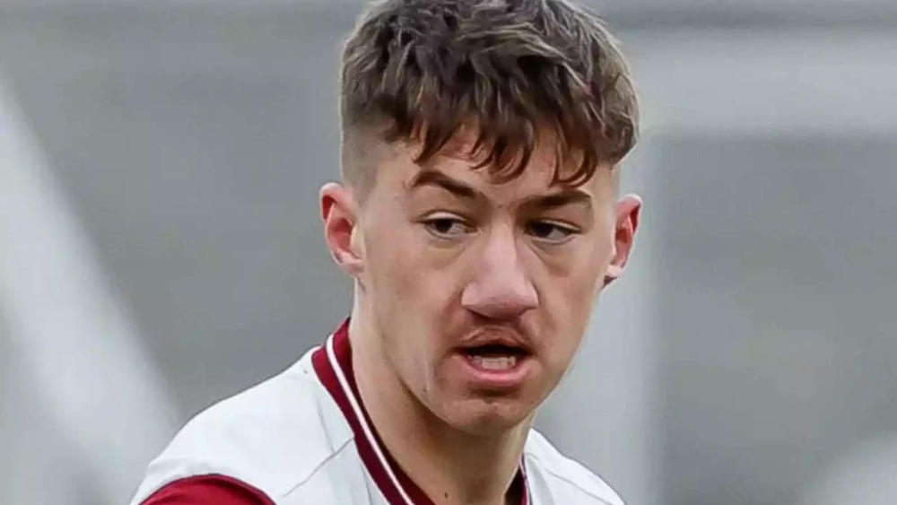 Angelo Stiller Angelo Stiller