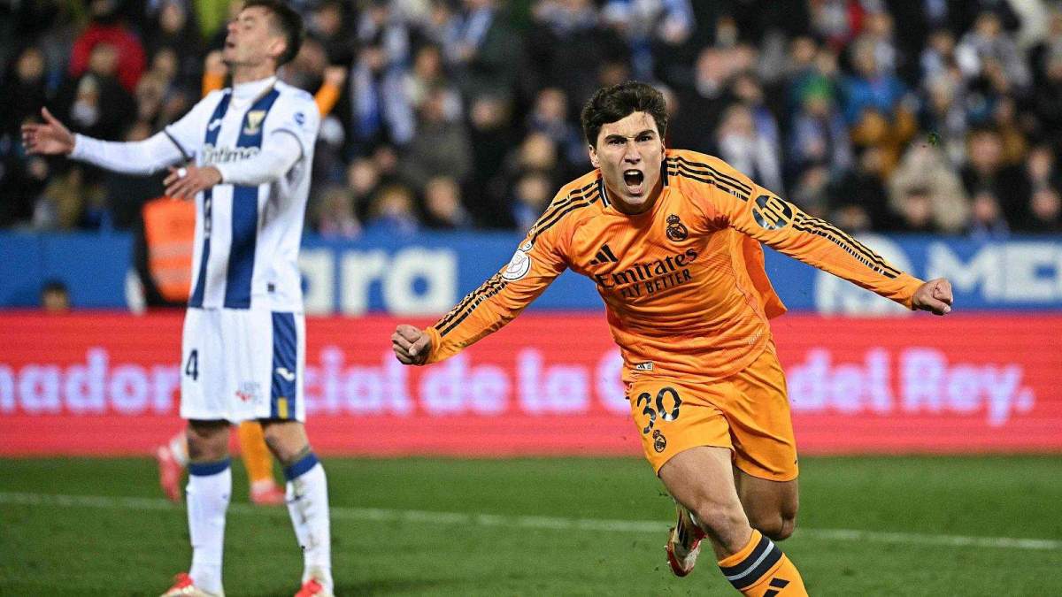 Gonzalo celebrando un gol contra el Leganés