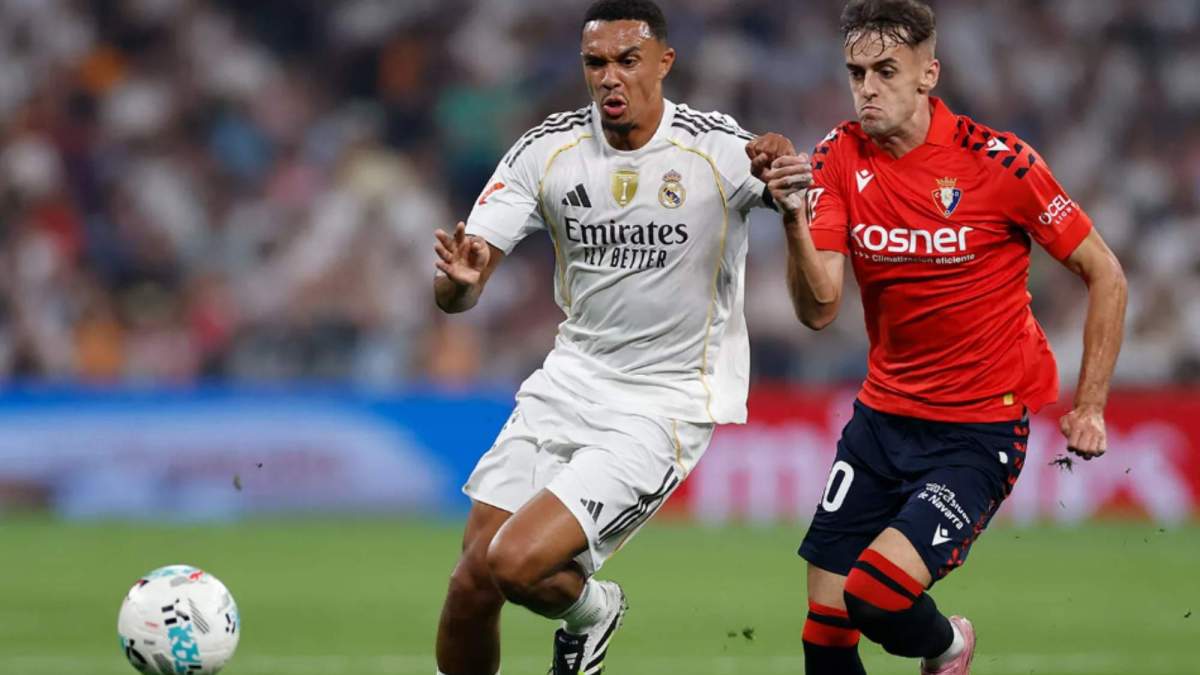 Trent Alexander Arnold en un lance del juego ante el CA Osasuna Trent Alexander Arnold en un lance del juego ante el CA Osasuna