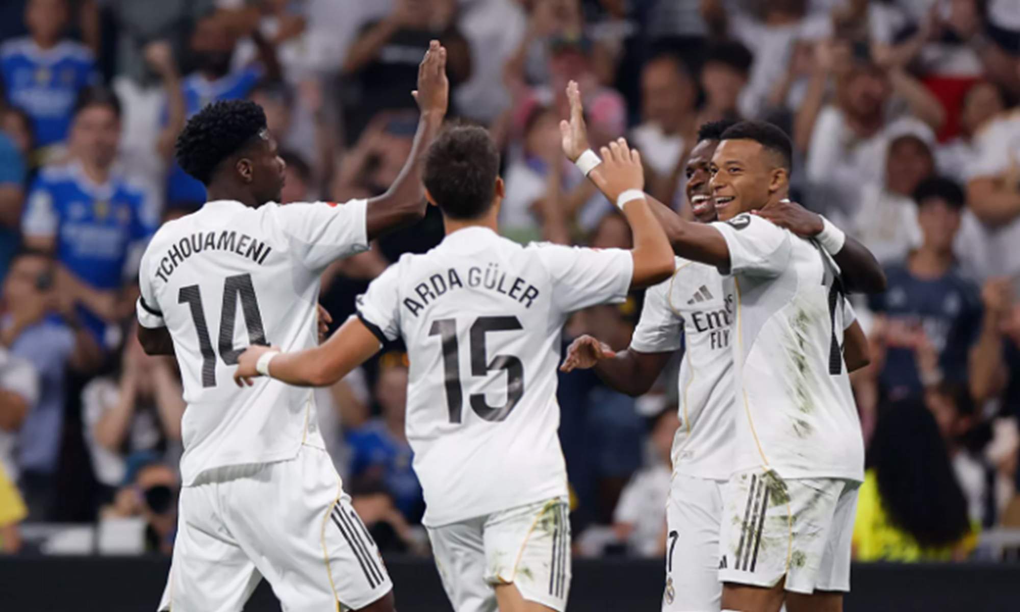 Jugadores del Real Madrid celebrando un gol. Jugadores del Real Madrid celebrando un gol.