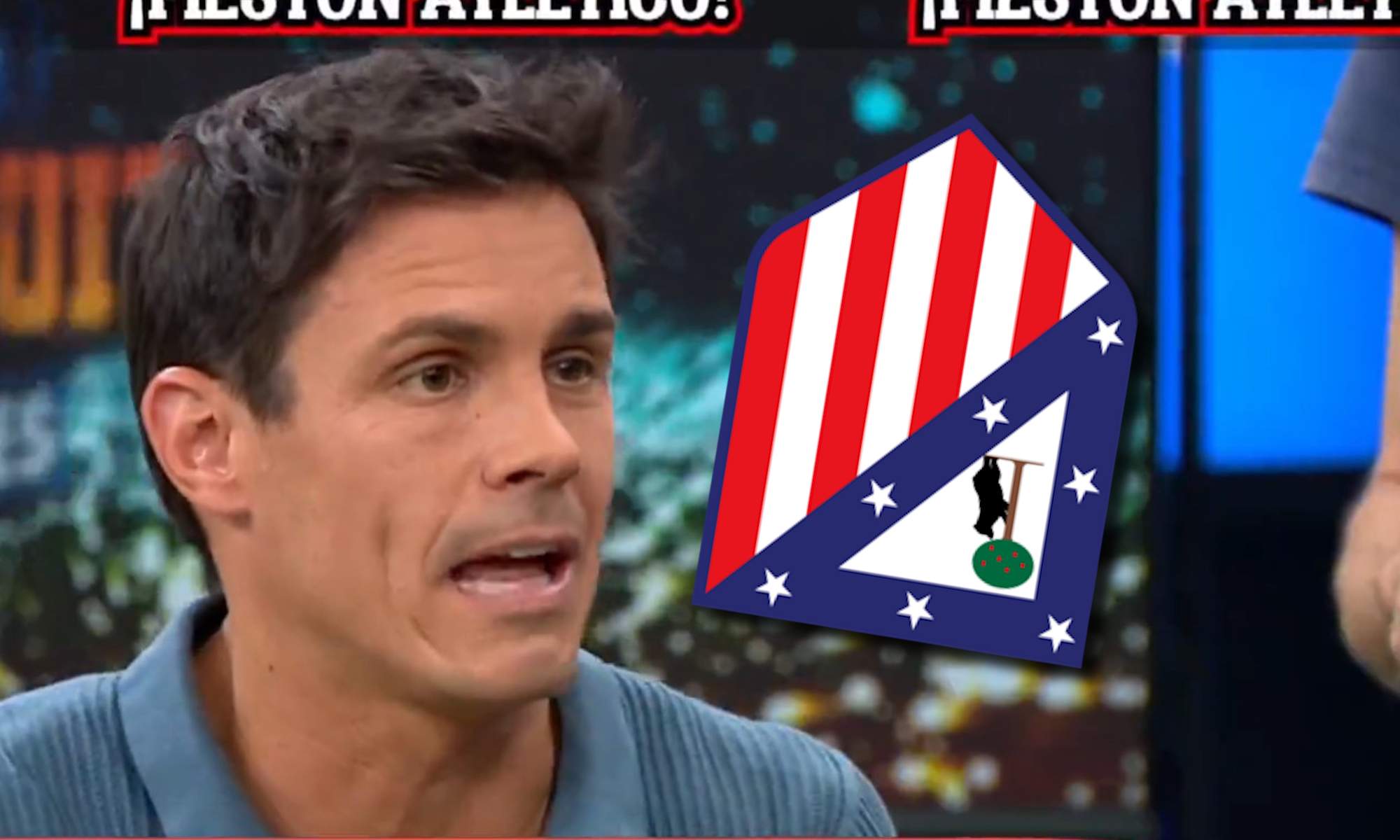 Edu Aguirre y escudo del Atlético de Madrid al revés