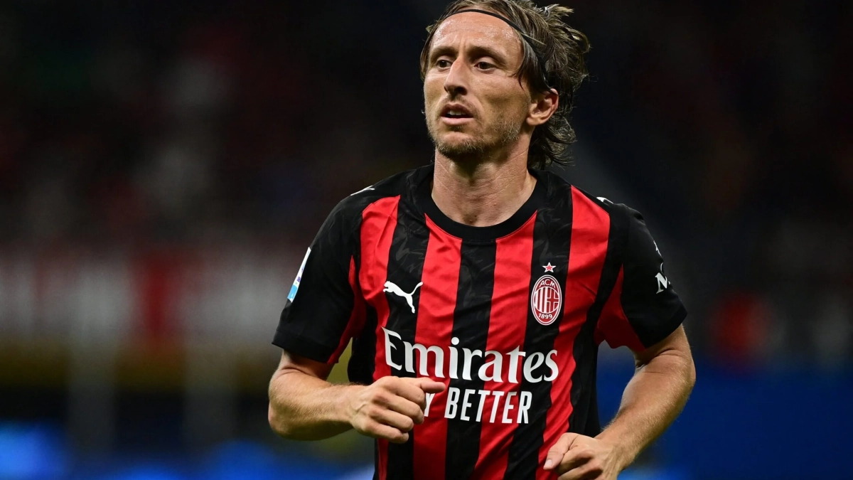 Modric con el Milán en el partido de ayer Modric con el Milán en el partido de ayer