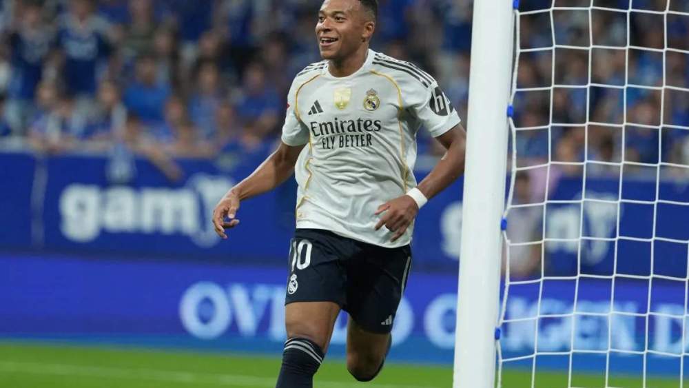 Mbappé después de marcar ayer un gol Mbappé después de marcar ayer un gol